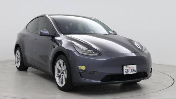 TESLA MODEL Y 2022 7SAYGDEE1NF450214 image